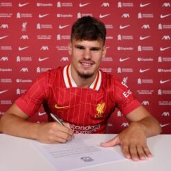 Rio Ngumoa: Liverpool podepsal smlouvu s nejmladším autorem gólu v historii klubu